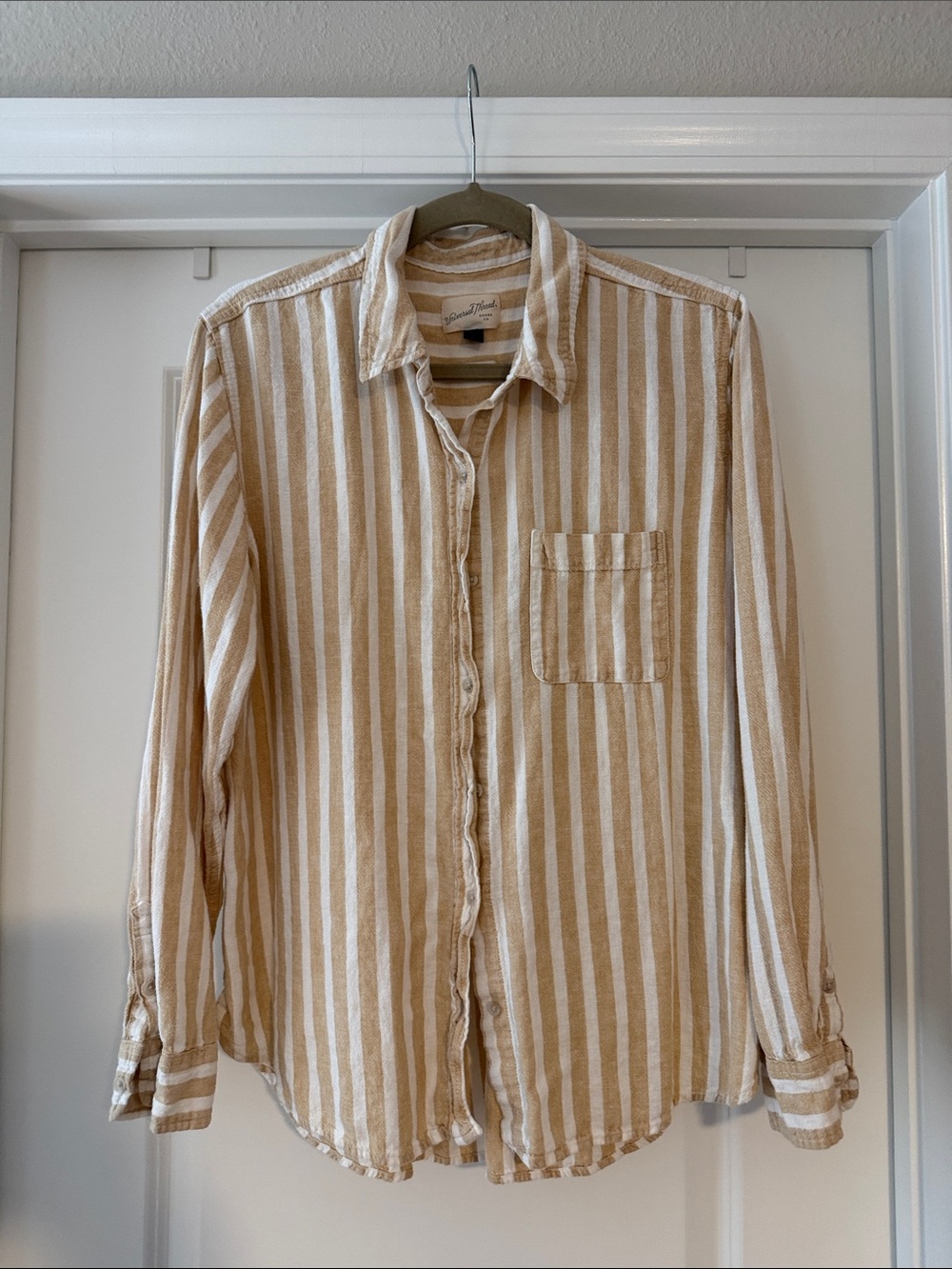 Universal Thread Beige & White Vertical Stripe Button-Up Shirt